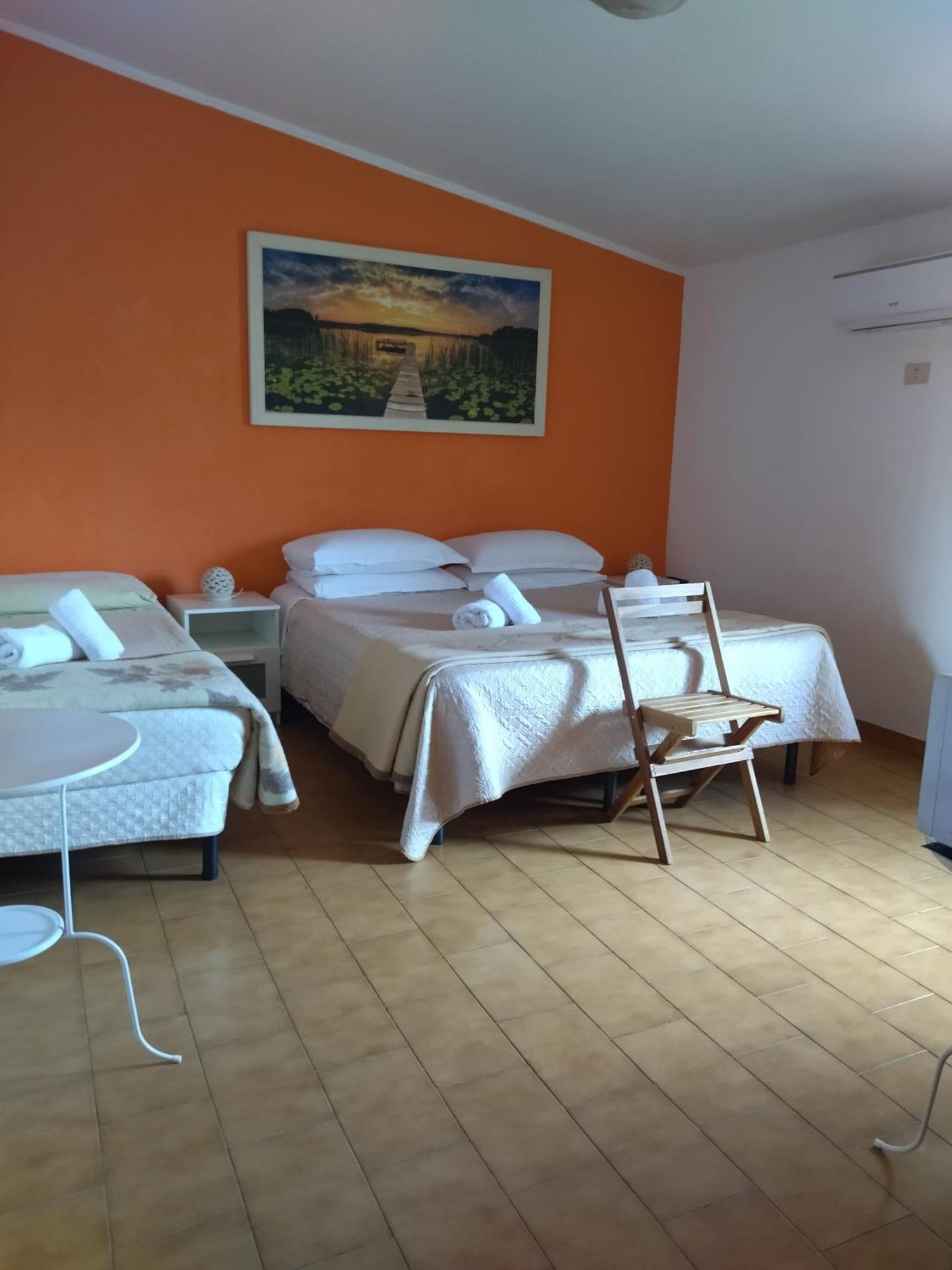 B&B La Pace Ардеа Екстериор снимка