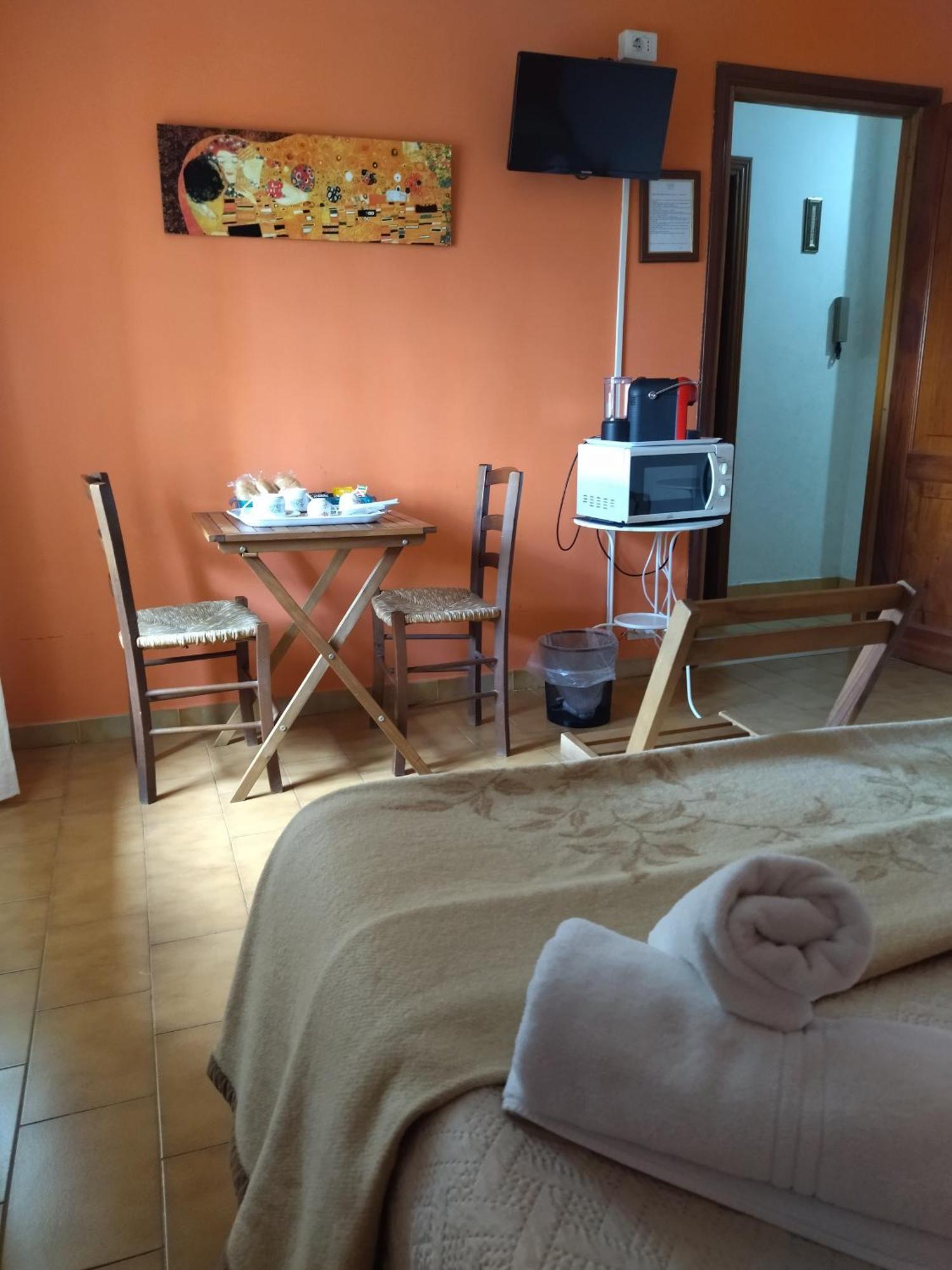 B&B La Pace Ардеа Екстериор снимка